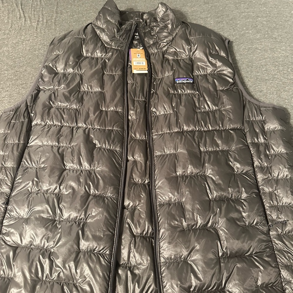 COPY - Men’s patagonia vest XL